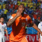 021 -  8 X 6 Photo - Football - FIFA World Cup 2014 - Holland V Chile Leroy Fer Celebrates