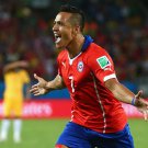 062 - 8 X 6 Photo - Football - FIFA World Cup 2014 - Chile V Australia Alexis Sanchez Celebrates