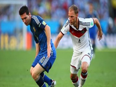 642 - 8 X 6 Photo - 2014 World Cup - The Final - Germany v Argentina - Lionel Messi