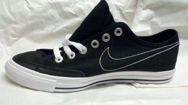 Nike Go Canvas Women Black & White Tennis