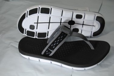 Nike Women Celso Free-Motion Thong Black Grey 555290-010 MSRP $50