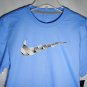 Nike Hazard Swoosh Logo Tee Shirt 100% Cotton Treasure Blue 634768-419 Metal