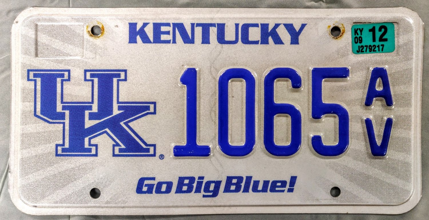 2012 Kentucky University of Kentucky License Plate (1065 AV)