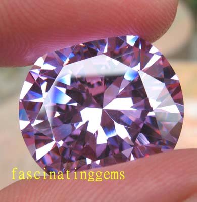 200.55CT UNBELIEVABLE HUGE CIRCULAR LILAC ZIRCON