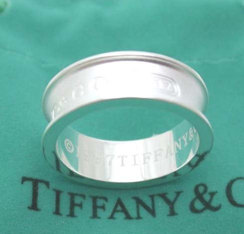 Beautiful Sterling new style ring