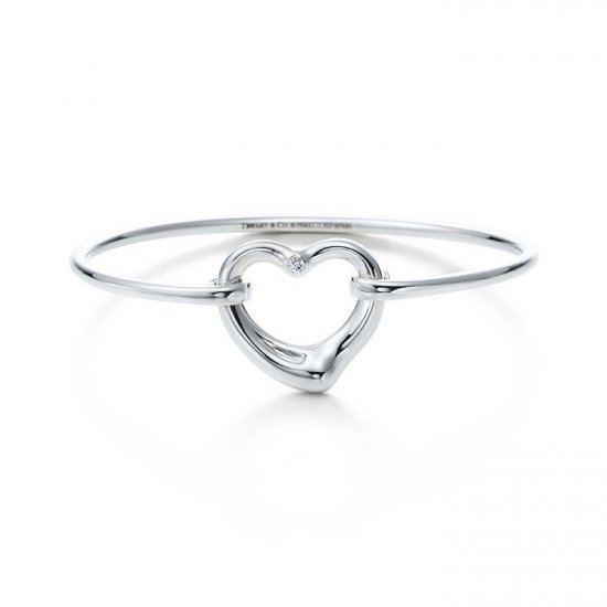 Beautiful Sterling heart bracelet bangle