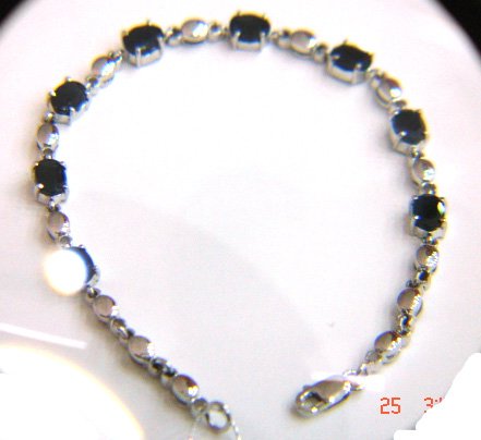 100% natural blue sapphire and sterling silver bracelet