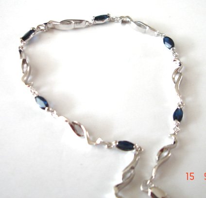 100% natural blue sapphire and sterling silver bracele