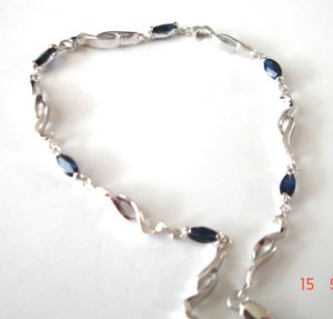 100% natural blue sapphire and sterling silver bracele