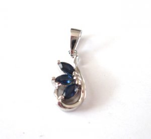 100% natural blue sapphire and sterling silver necklace penda