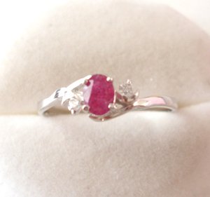 100% natural red ruby and sterling silver ring