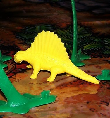Multiple Plastics Corporation (MPC) Post-1970s Recast Dimetrodon Yellow; Prehistoric Reptile