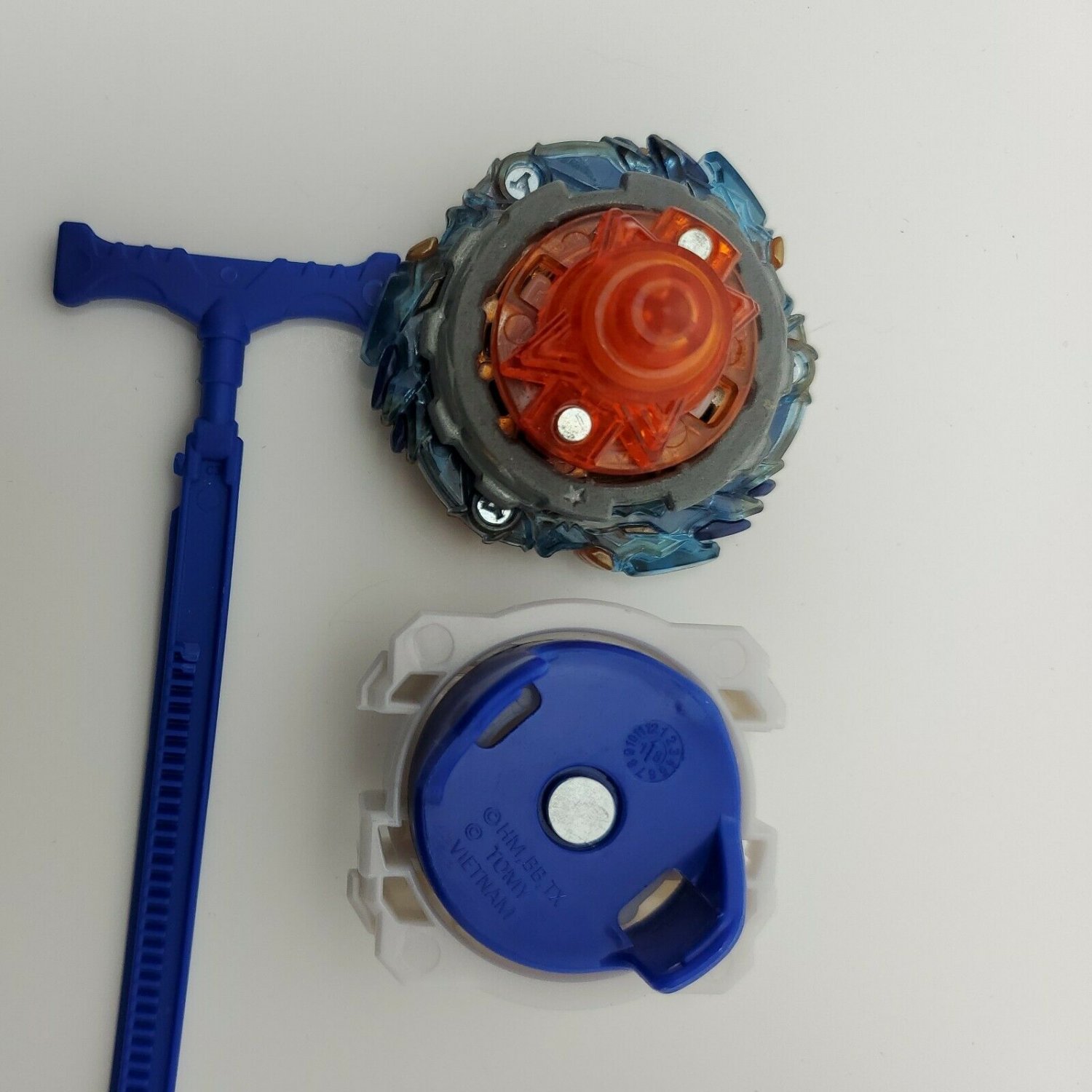 TAKARA TOMY Beyblade BURST B-79 Drain Fafnir 8 Nothing B79 With Launcher