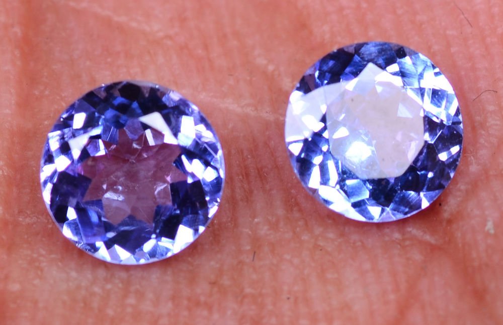 Natural Tempting Violet Blue Tanzanite 1.64Ct Round Shape Pair Certified HG 8988