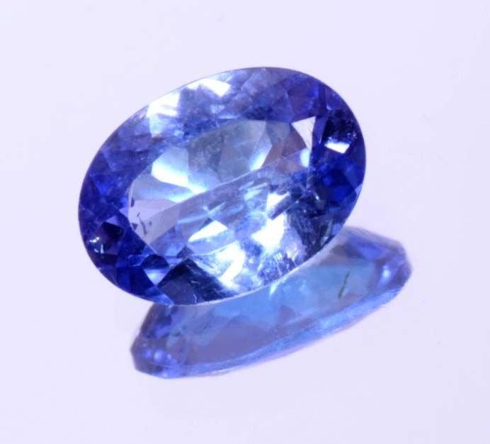 Tempting Natural Violet Blue Tanzanite Oval Shape 0.92 Ct Free Certified HG 9289
