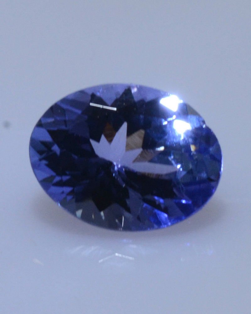 !!! 1.38 Ct Beautiful Oval Shape Natural Tanzanite Violet Blue Certified HG 8961