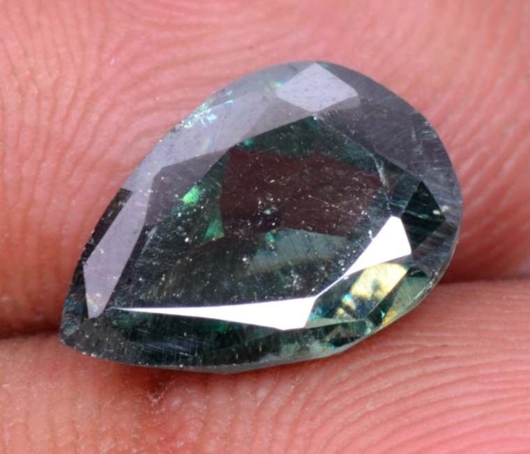 For Pendent 3.75 Ct Pear Shape Greenish Colour Moissanite With Certified HG 9163