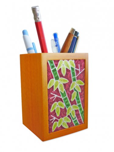 Pen Holder with quilling art