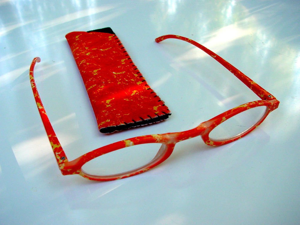NEW FASHION READING GLASSES & MATCHING POUCH ZESTY ORANGE +3.0