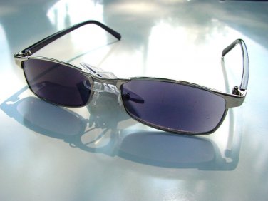 STYLISH TINTED READING GLASSES SILVER METAL FRAME DARK LENSES + 2.5 R1800