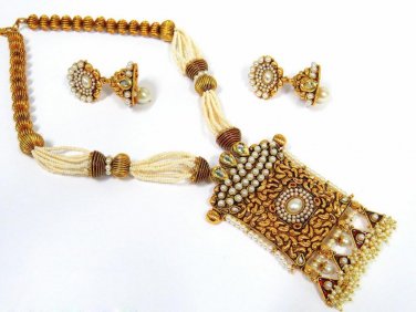 Motia Coloured Bandhani Necklace Design