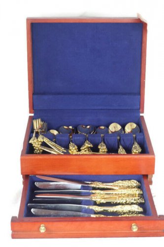 F.B. Rogers 40 Pcs Flatware Stainless Steel Gold Tone Rose W/ Wooden Case