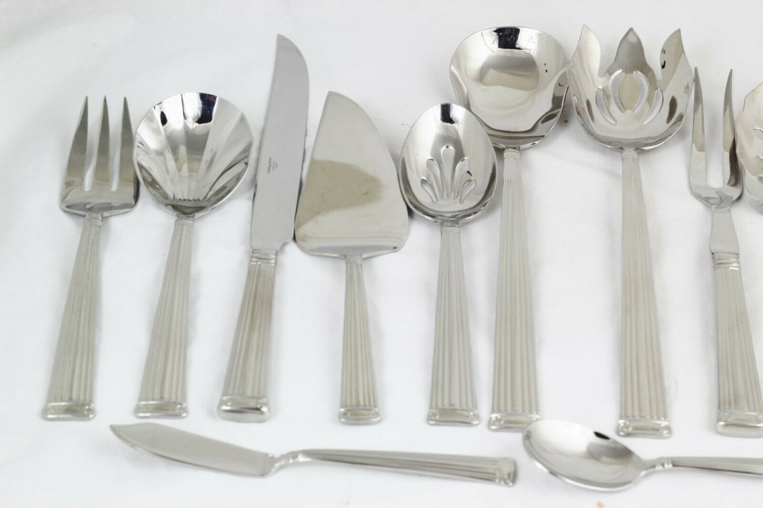 Reed and Barton Set of 84 Flatware Stainless China 18/10