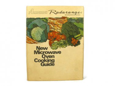Amana Radarange New Microwave Oven Cooking Guide Cookbook 3 Ring Binder 1972