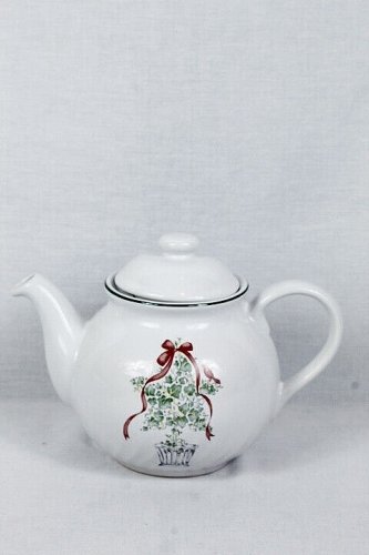 Corelle 1999 Stoneware Callaway Holiday White Teapot  Green Topiary Red Bow 1 Qt