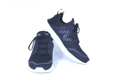 New Balance Women's Fresh Foam Black Running Shoes Lace Up Size 6.5 M