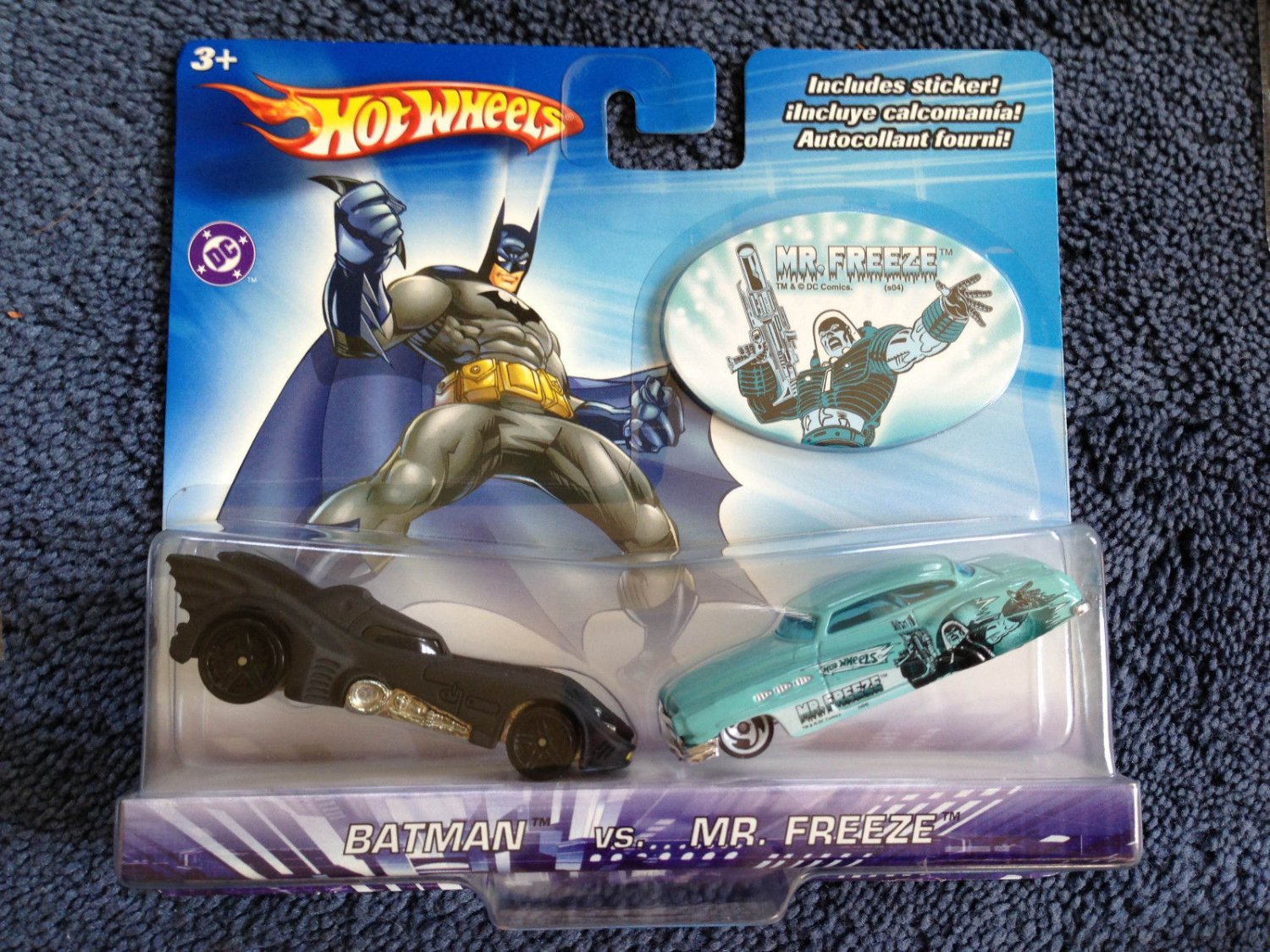 HOT WHEELS DC COMICS BATMAN BATMOBILE VS MR FREEZE
