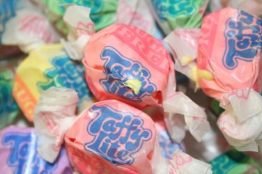 SUGAR FREE ASSORTED SALT WATER TAFFY 3 Lb Taffy Town The World's Best Taffy"