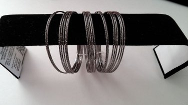 20 Metal Wired Bracelets