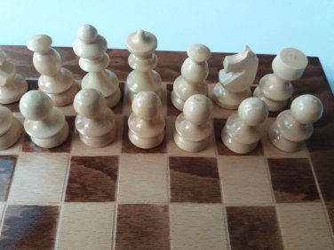 Nut brown travel game wooden chess set chess piece,beech wood chessboard box