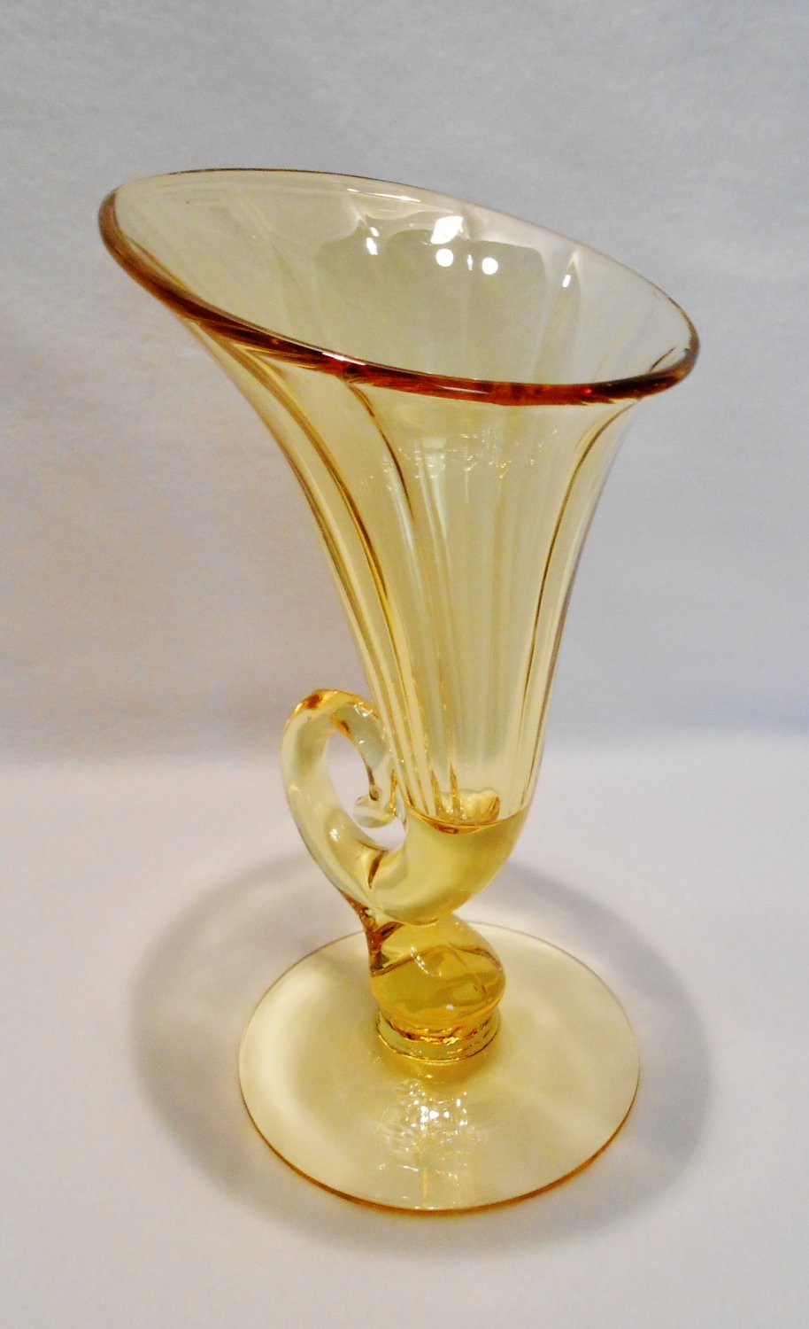 Vintage Cambridge Tall Glass Cornucopia Vase Honey Amber Centerpiece ...