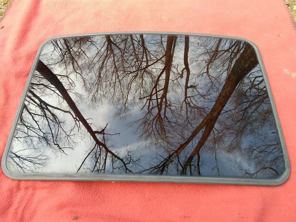 1998 - 2003 FORD ESCORT ZX2 SUNROOF GLASS OEM NO ACCIDENT! FREE SHIPPING!