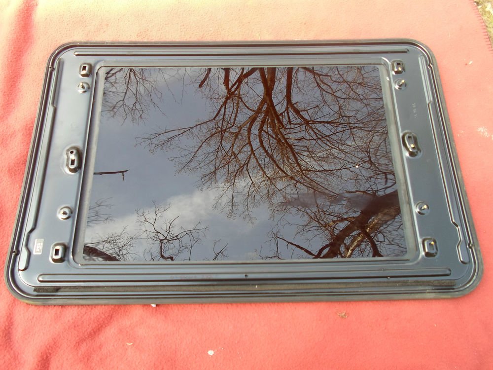 1998 - 2003 FORD ESCORT ZX2 SUNROOF GLASS OEM NO ACCIDENT! FREE SHIPPING!