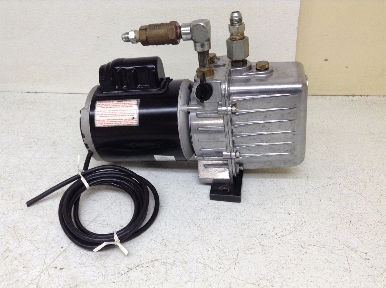 Насос дв. Вакуумный насос Emerson c55jxjz-4449 (USA ). Emerson Motor Division Vacuum Pump c55jxjfy-4450. Насос RB-85dv. Ndustries DV-42n-250 Vacuum Pump Platinum Series цена.