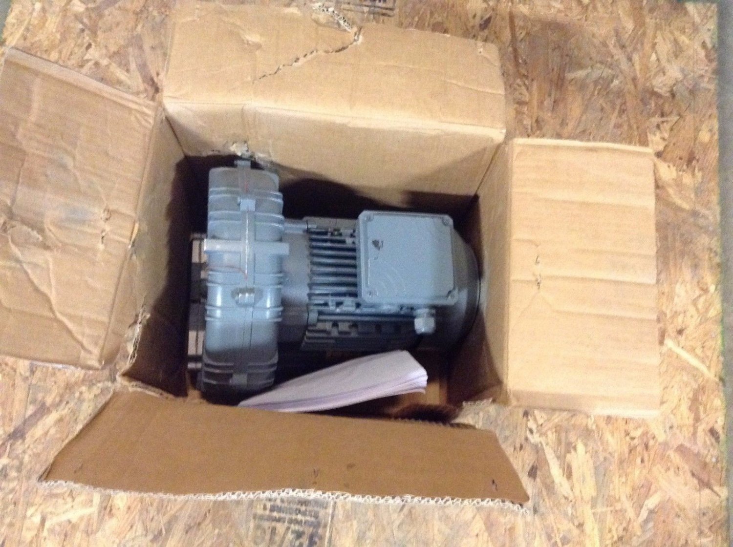 FPZ AM90SAA2 SCL K04MS MOR 35002900 RPM 208230/460 AC Regenerative