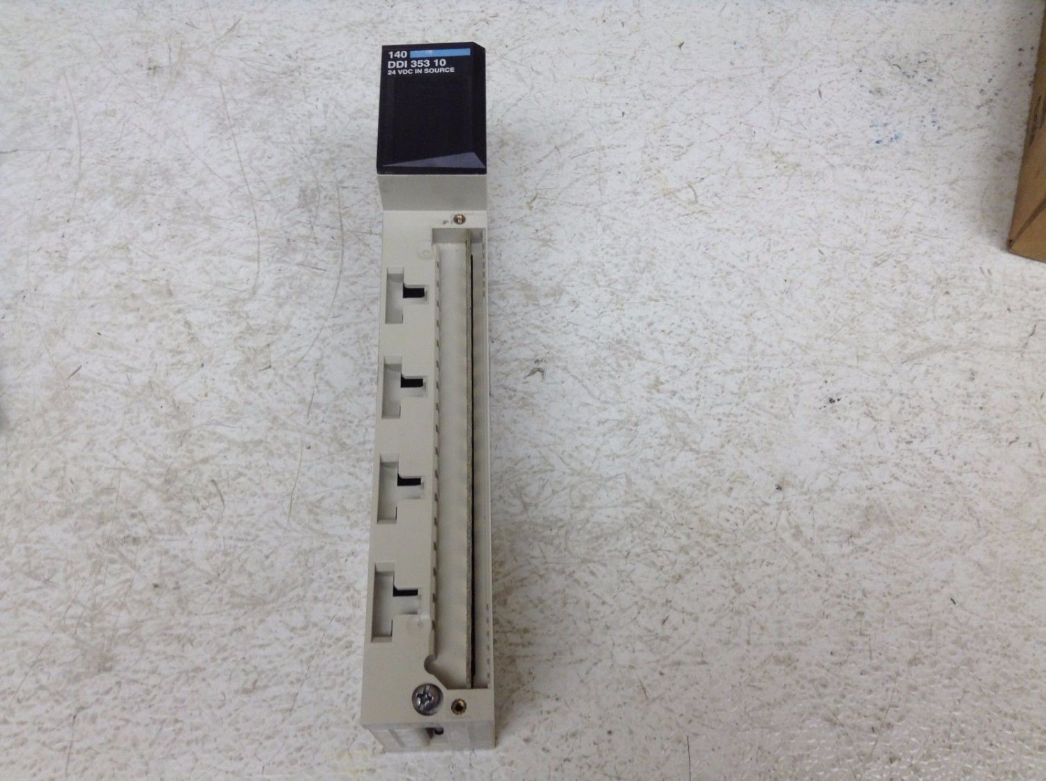 Schneider Modicon 140DDI35310 24 VDC Source Input Module 140-DDI-353-10 TSX (TB)
