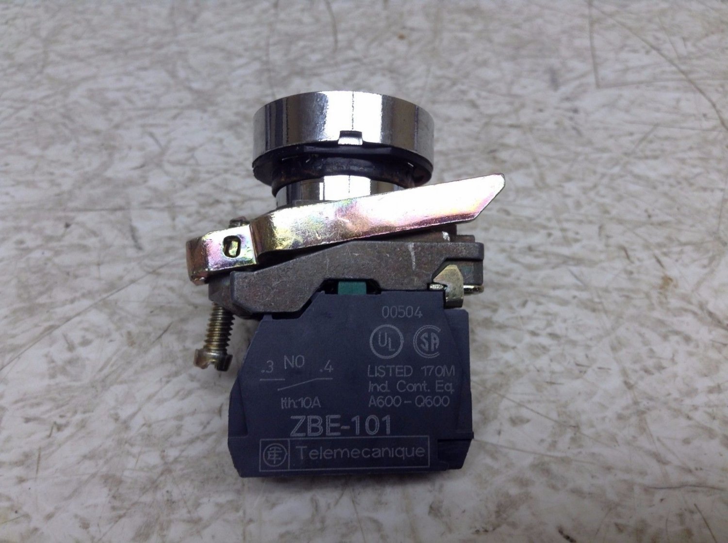 Telemecanique ZBE101 Black Momentary Push Button ZBE ZBE101