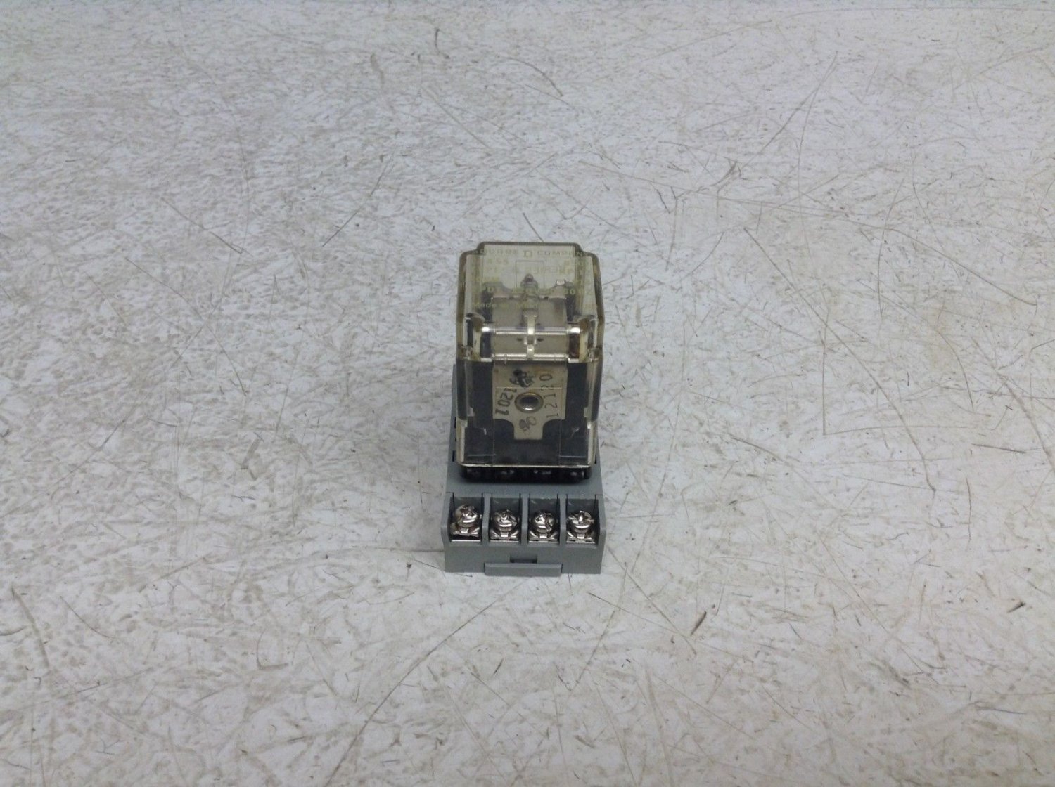 Square D 8501 KP12 P14 120 VAC Coil Relay w/ Base 8501KP12P14 KP12P14
