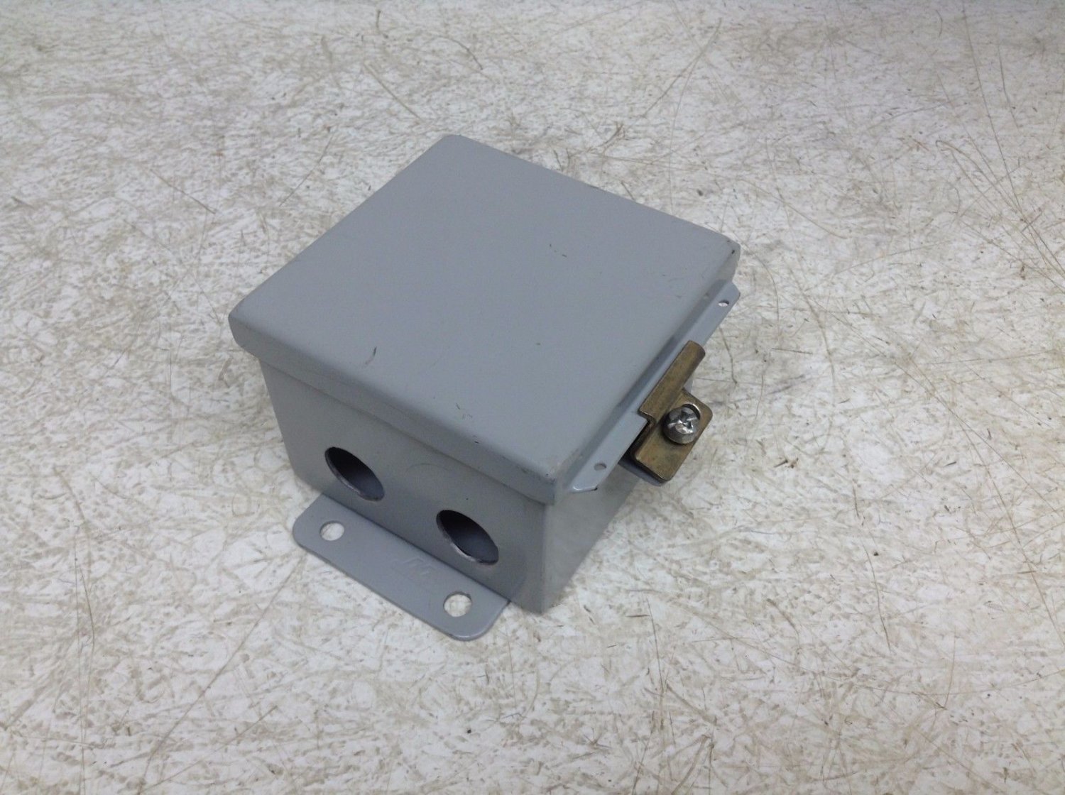 Hubbell Wiegmann B040403CH Enclosure Junction Box