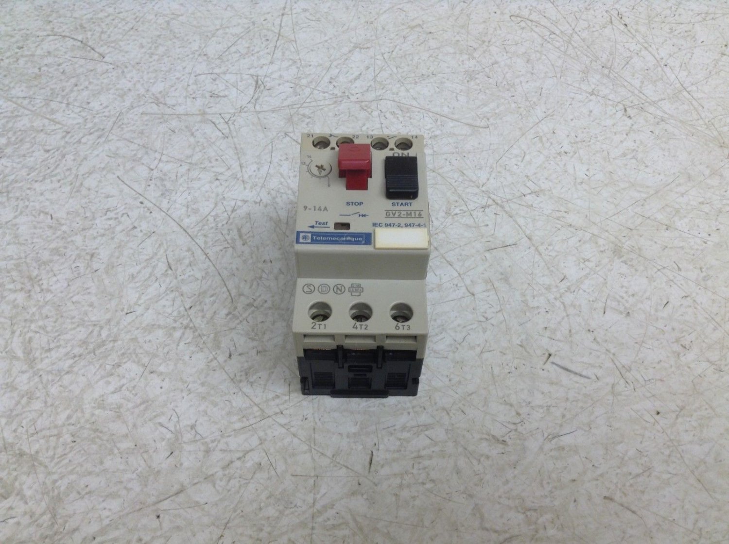 Telemecanique GV2-M16 Motor Starter Circuit Protector 9-14 Amp GV2M16