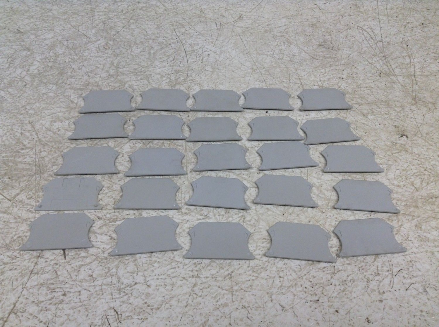 Allen Bradley 1492-EBJ3 Gray Grey Wire Terminal End Plate 1492EBJ3 Lot of 25