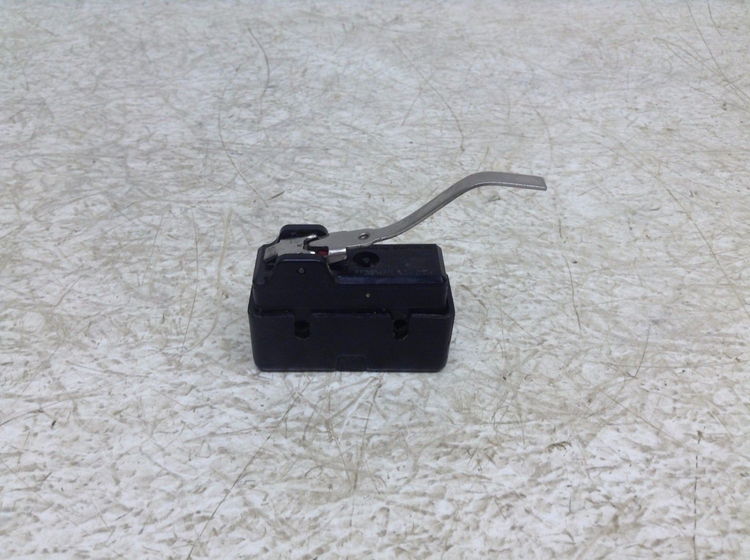 Honeywell Micro Switch BA-2RV136-A2 L23 Limit Switch BA2RV136A2