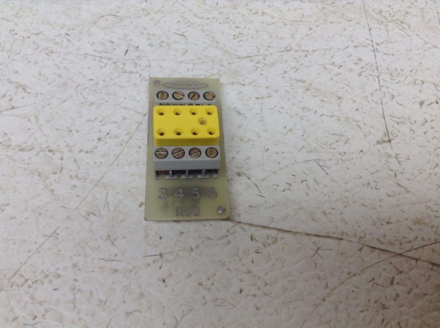 Banner RS8 8 Pin Socket