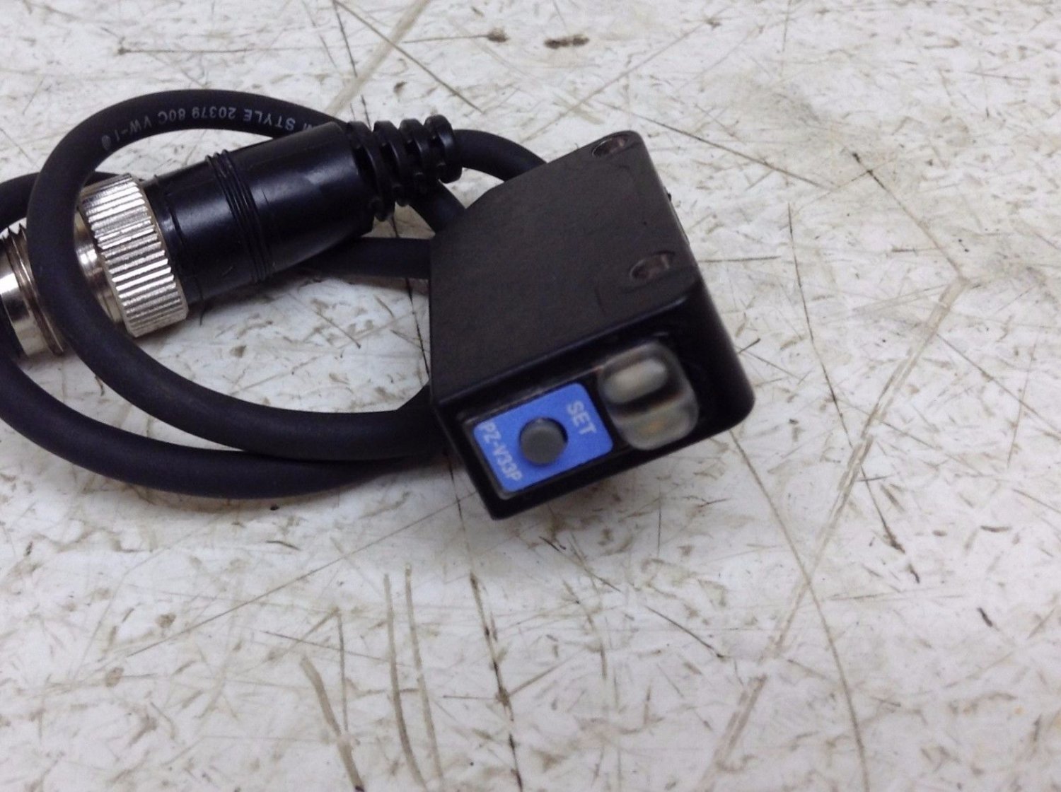 Keyence PZ-V33P Photoelectric Sensor PZV33P (TSC)