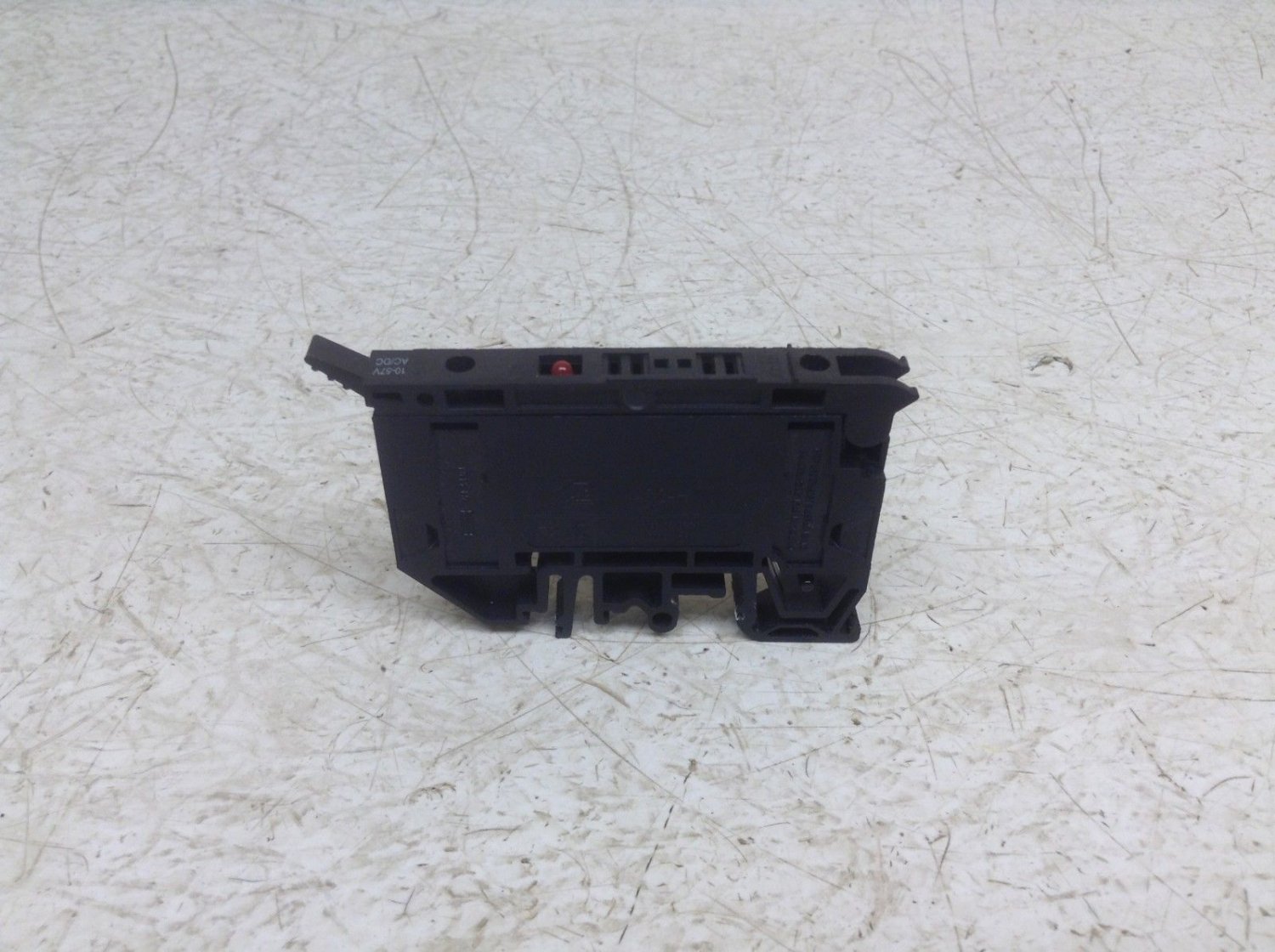 Allen Bradley 1492H Fuse Holder 1492H 1057 V AC/DC Red Indicator
