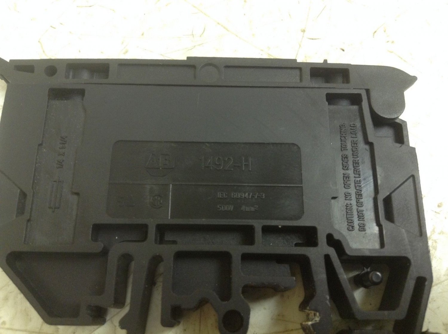 Allen Bradley 1492H Fuse Holder 1492H 1057 V AC/DC Red Indicator